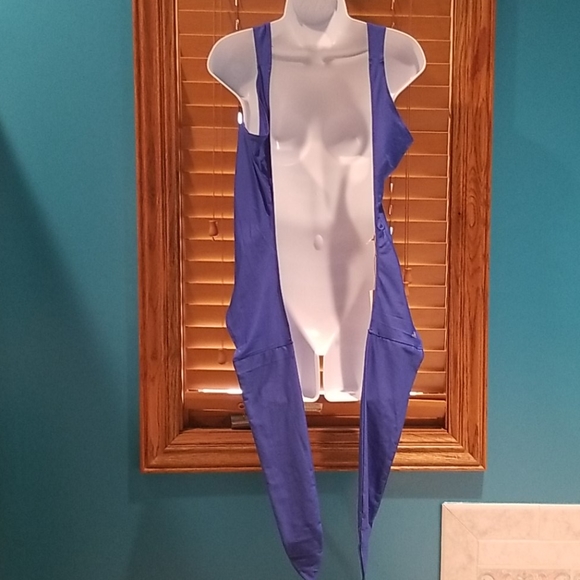 🔮NWT Fabletics - NOT ONLINE OR IN STORES - Sawyer Tank - Shocking Blue - Picture 5 of 12